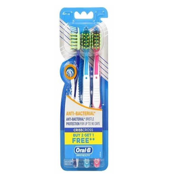 qualityq_90-33224 مسواک اورال بی مدل ANTI BACTERIAL با برس نرم بسته 3 عددی - تصویر 1